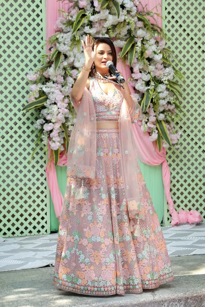 Zoafshen Qureshi - Female wedding host in delhi