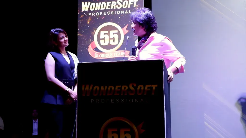 Zoafshen Qureshi - Female Anchor for Award Show and Award Ceremony