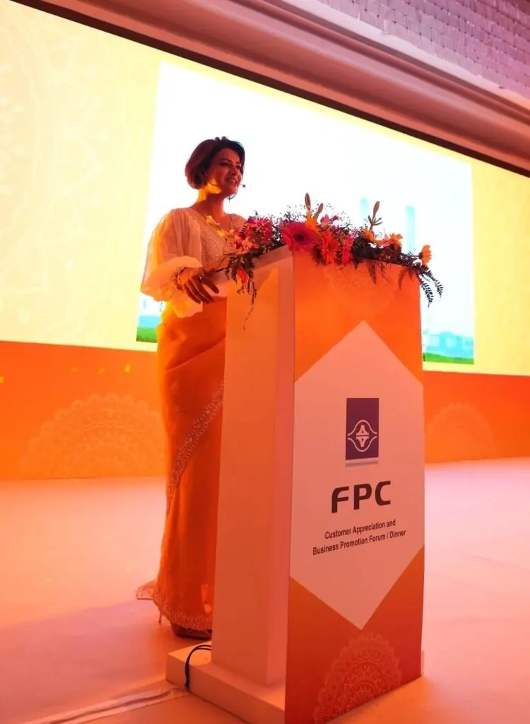 Female Anchor For Corporate Event