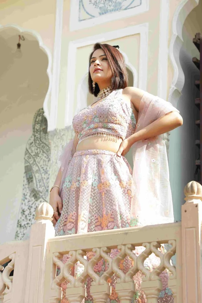 Zoafshen Qureshi - Female wedding host in delhi